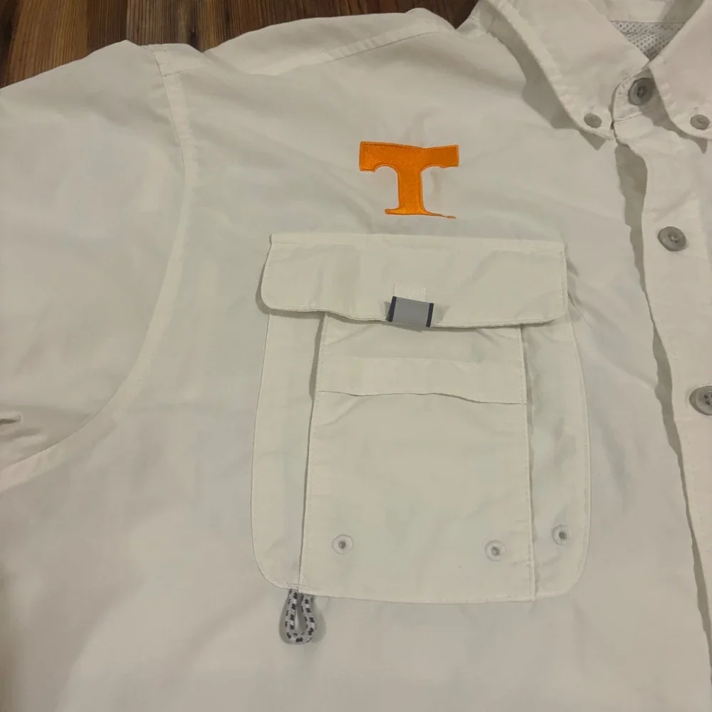 Columbia PFG Tennessee Volunteers Fishing Shirt Mens Medium White Short Sleeve